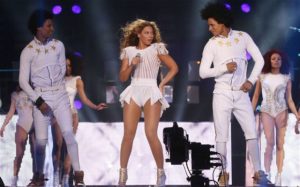 Beyonce rep denies album delay rumors 