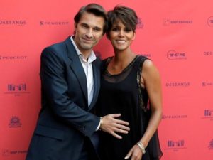 Halle Berry small private French wedding to Olivier Martinez 