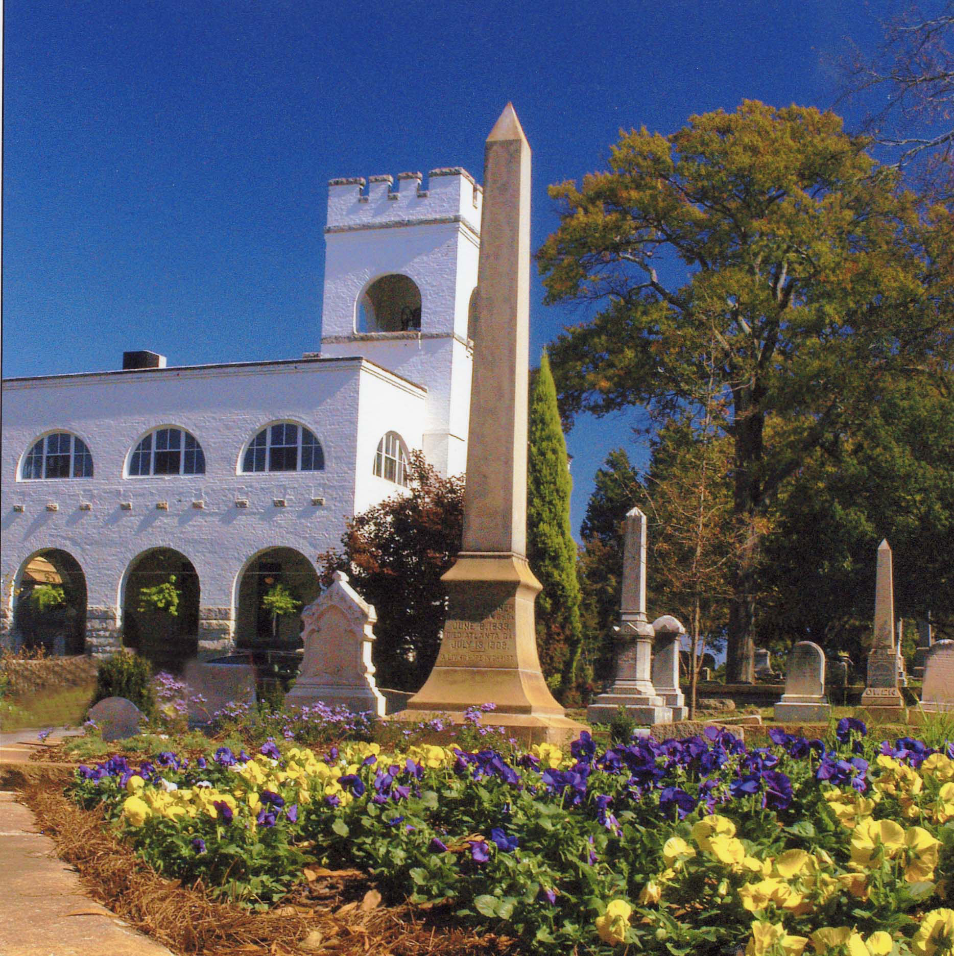 10 Atlanta Historical Sites To Visit With The Family For The Holidays