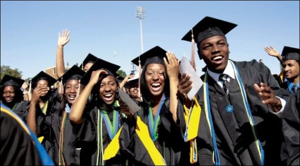 African-American-College-Graduates-from-HBCU-Hampton-University
