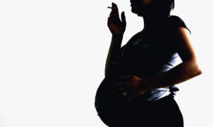 pregnant smoker, cigarette, birth defect, smoking, mother