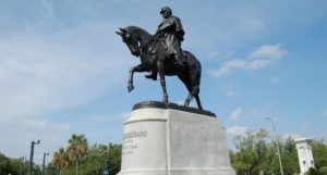 Civil war monument