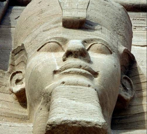 Ramses II statue