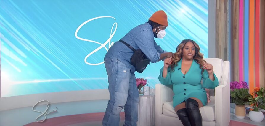 It S Too Much Boob Sherri Shepherd Laughs Off Wardrobe Malfunction