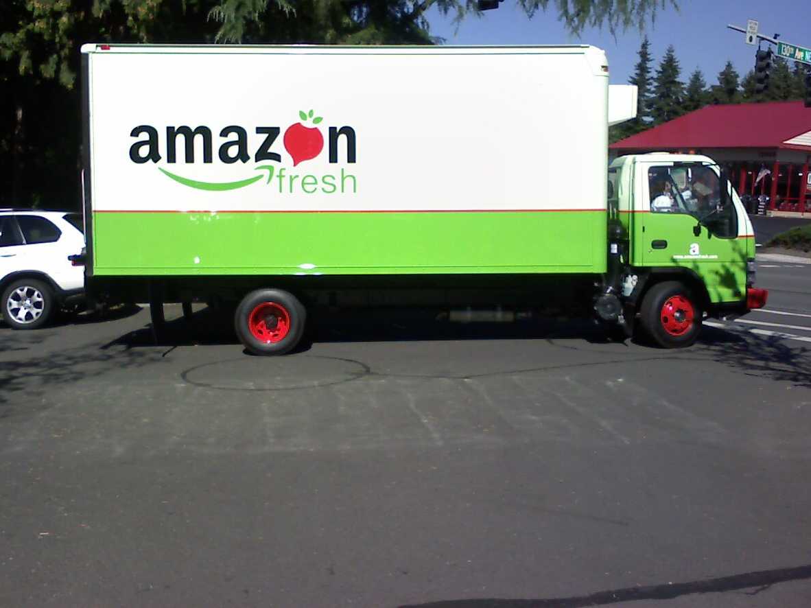 Amazon Working on Plan to Deliver Groceries