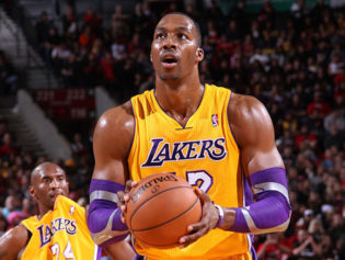 Tough Decision: Dwight Howard Meets With Lakers While Houston Rockets Express Serious Interest