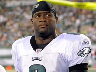 Green Bay Packers Say No to Quarterback Vince Young