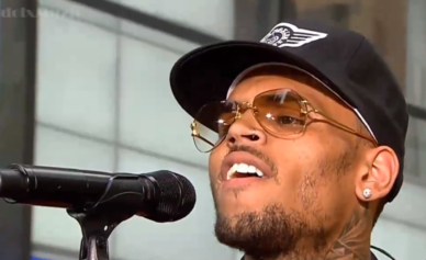 Fanfare: Chris Brown Performs on 'Today' Show