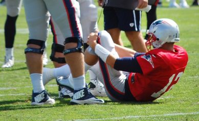 Tom Brady Dodges Bullet, Will Play Against Bucs After Knee Injury