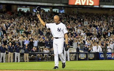 Mariano Rivera Has Tearful Last Outing With Yanks