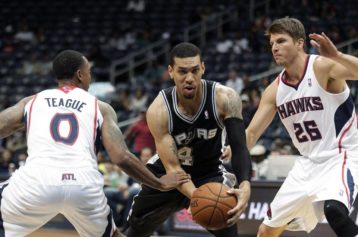 Tony Parker Leads The Spurs to 106-104 Win Over The Hawks