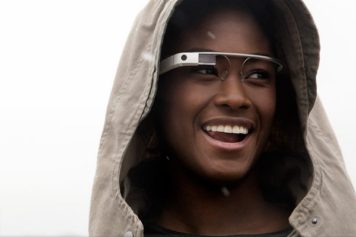 Glassy Affair: Google Glass Gets Upgrade, Invites More Users