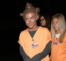 Julianne Hough apologizes for blackface costume
