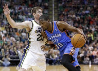 Kevin Durant Drops 42 to Lead Thunder Over Jazz