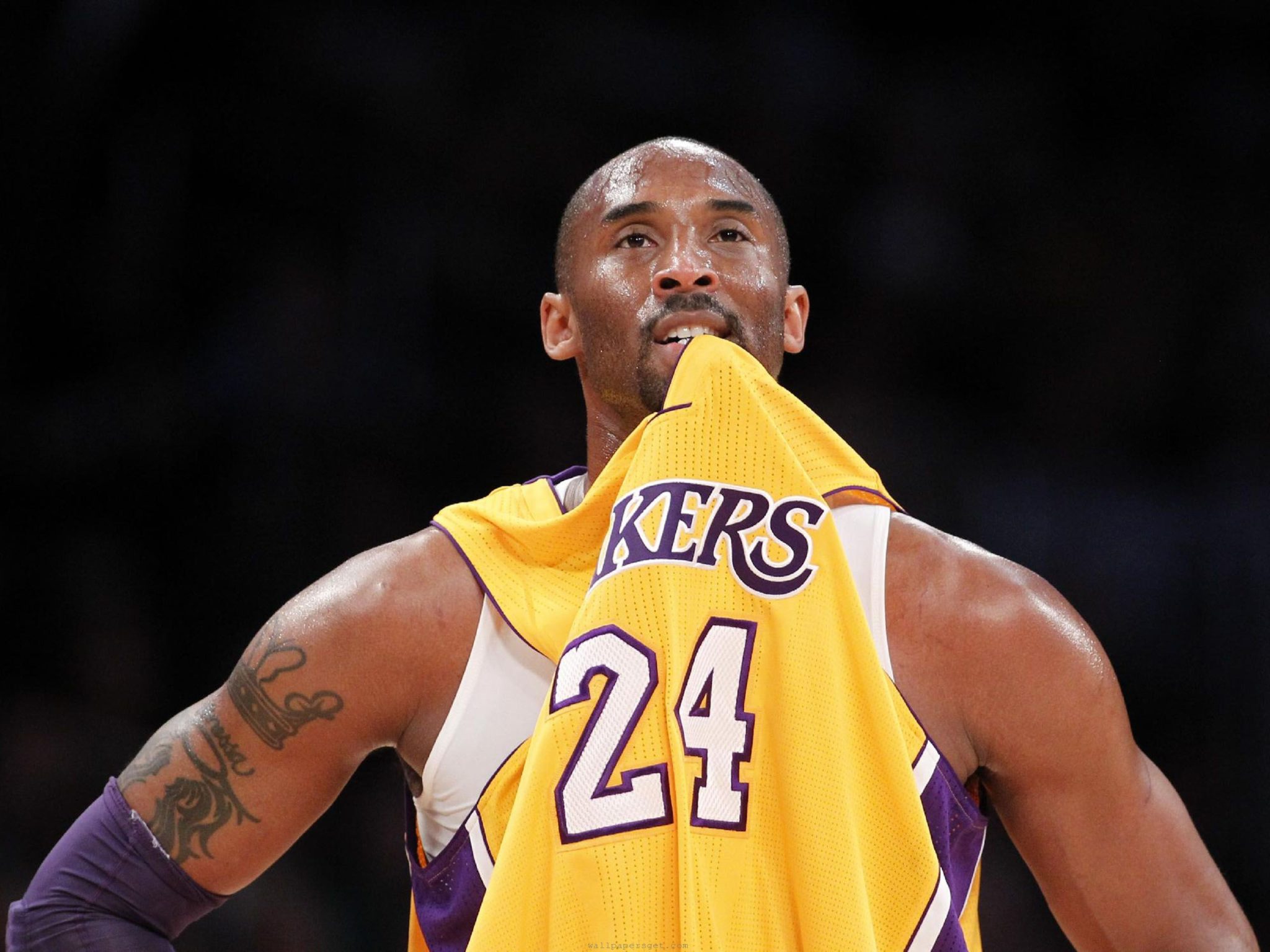 Kobe Bryant Still Can't Fully Push Off Achilles