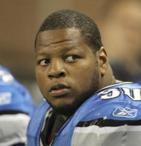 Detroit Lions' Ndamukong Suh Gets $100,000 Snatched From Salary 