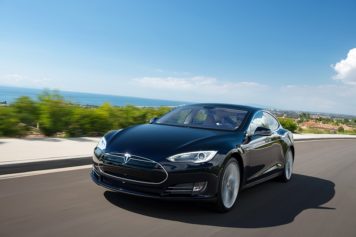 Game Changer: Tesla Brings AT&T Cellular Connection to Its Cars