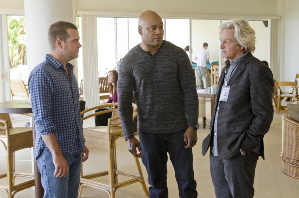 Chris O'Donnell (Special Agent G. Callen), LL COOL J (Special Agent Sam Hanna) and William Russ (Martin Lake)