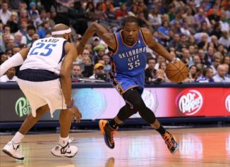 Kevin Durant Makes Spectacular Crossover Against Vince Carter