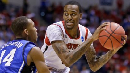 Louisville's Kevin Ware Returns to Game After Horrific Leg Injury