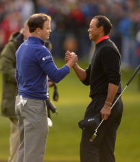 Tiger Woods Blows 4-Shot Lead, Loses to Zach Johnson in Playoffs