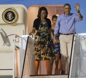 President Obama and first family kick off Hawaii christmas vacation