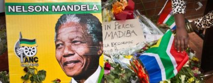 Obama, Castro Among 90 World Leaders in S. Africa For Mandela Memorial