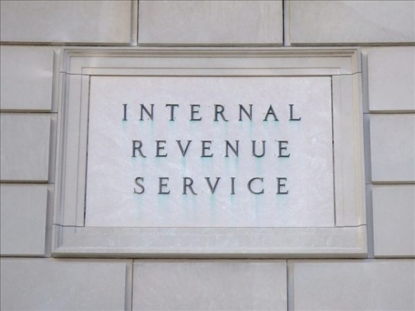 irs-workers-get-bonus-back-taxes