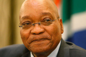0211-Jacob-Zuma-wrap-himself-in-Nelson-Mandela-cloak-600_standard_600x400