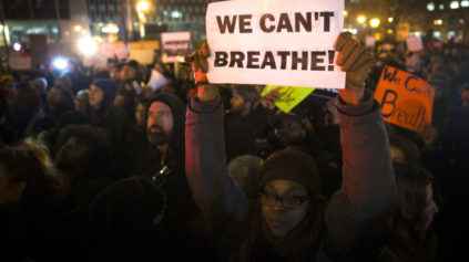 Indianapolis Police â€˜#WeCanBreatheâ€™ Tweet Sparks Outrage Online for Mocking Eric Garnerâ€™s Death
