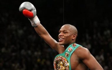 Floyd Mayweather Sparks Racist Tweets After Showing He's Boxing's Best in Ring and Business