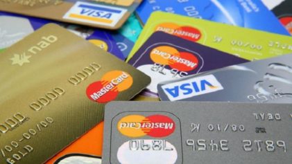 Nigeria's Central Bank Orders Commercial Banks to Stop Customers from Using Debit and Credit Cards Abroad
