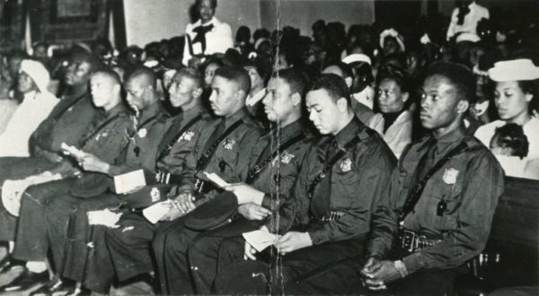 Atlantas-First-Eight-Black-Police-Officers-On-April-30-1948-Georgia-State-University-Library-1024x564