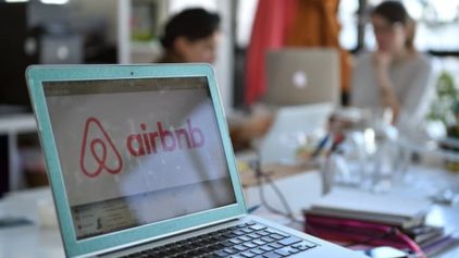 Black Travelers Vent Frustrations of Having to 'Fake Being White' to Book Rooms Through AirBnb