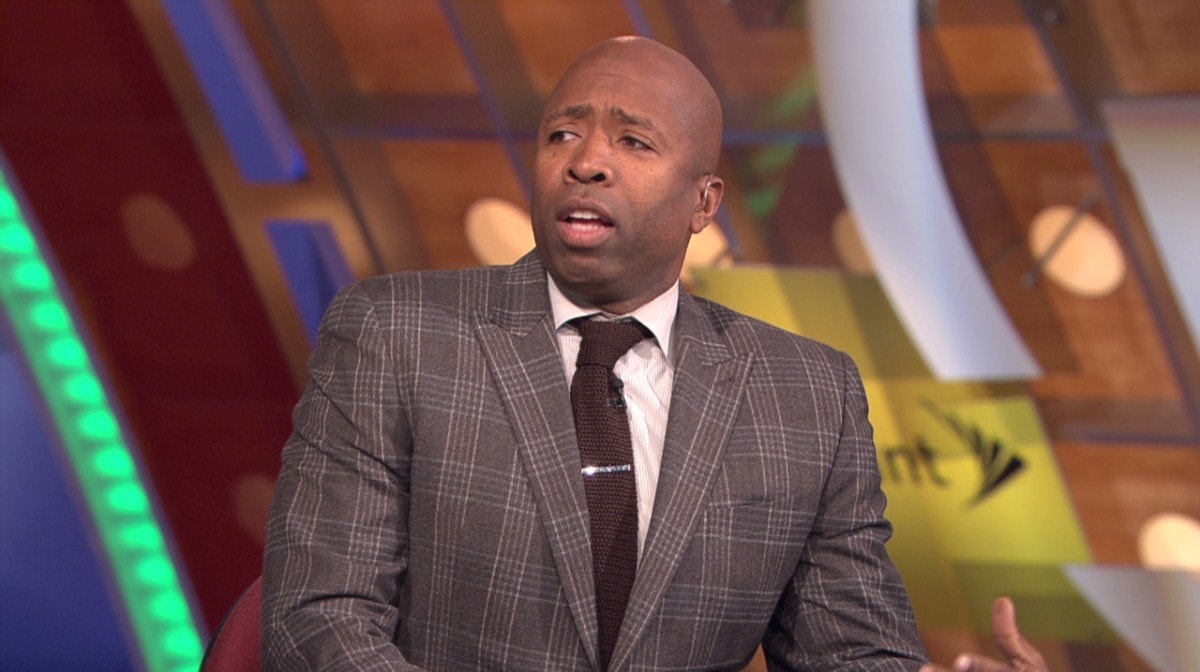 Kenny Smith Challenges NBA Players to 'Allocate 10 Percent of Salary