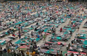 Thousands of hurricane Katrina survivors from New Orleans at a Red Cross shelter in the Houston Astrodome. FEMA photo/Andrea Booher Houston,TX.