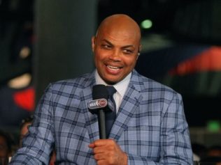 Auburn to Honor Charles Barkley with Statue Outside Arena