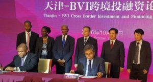 The BVI government and the administration commission of the Tianjin Binhai New Area CBD sign a strategic cooperation agreement on October 21 in Tianjin 