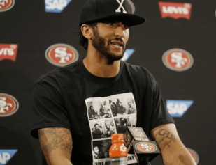Reporter Tries to Rattle Kaepernick for Wearing Castro T-Shirt, Gets Much Needed Reality Check Instead