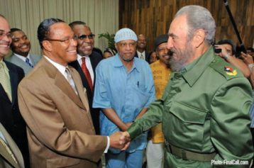 Minister Louis Farrakhan Hails Fidel Castro as Beacon of Light for Oppressed People Worldwide