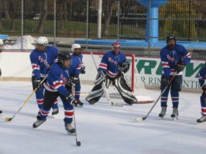 Children play hockey (Ice Hockey in Harlem/Facebook)