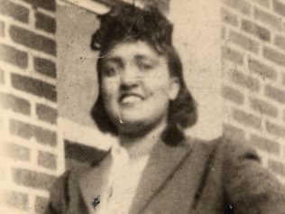 Henrietta Lacks' Family Seeks Compensation for Use of Cells Responsible for Groundbreaking Medical Advances