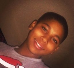 Negligent' 911 Dispatcher In Tamir Rice Case Suspended for Eight Days, Rice's Mom Not Satisfied