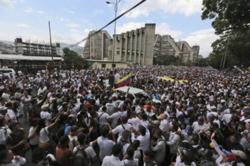 Thousands of Venezuelans March In Memory of Those Killed In Unrest