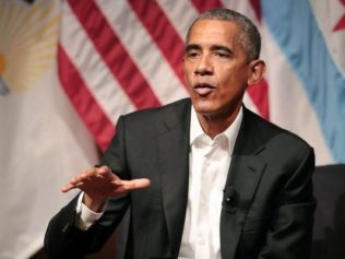 Obama Called a 'Hypocrite' After Agreeing to $400K Speaking Engagement at Wall Street Conference