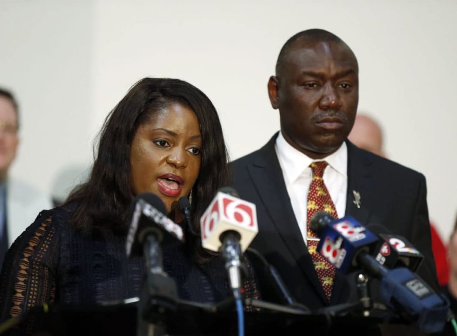 Terence Crutcher's Family Files Suit Against City of Tulsa, Officer Who ...