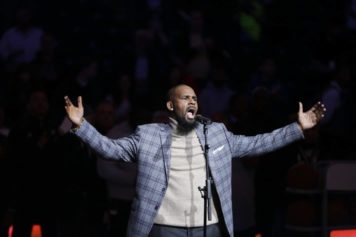 Georgia Officials Ask Live Nation to Cancel Upcoming R. Kelly Concert