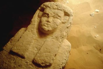 Egyptian Archaeologists Discover Tombs Dating Back More Than 2,000 Years
