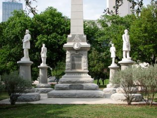 Black Dallas Group, Condoleezza Rice Think Confederate Monuments Should Be Preserved