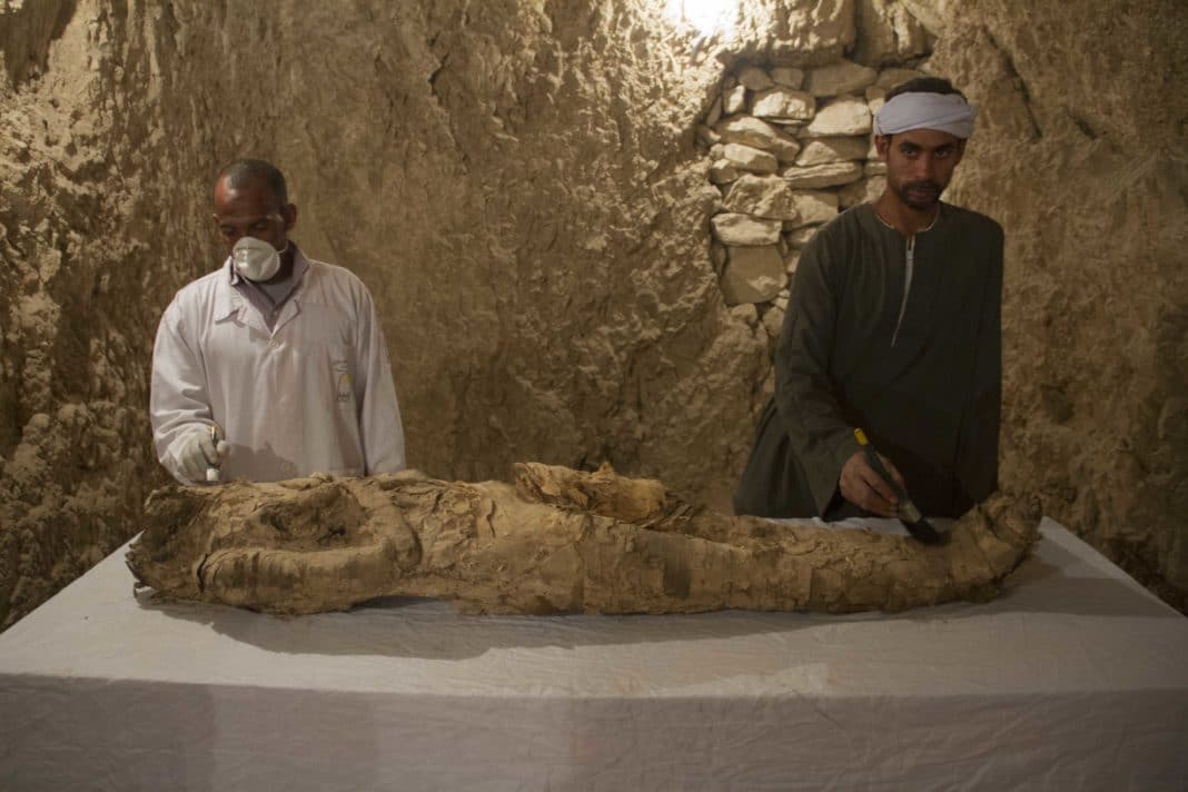 recent egyptian scribe tomb in thebes